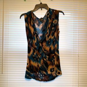 Sleeveless multicolor wrap-style top